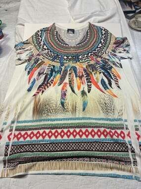 Jostar Women's Feather Graphic Print Rhinestone Boho Tunic Top Size S